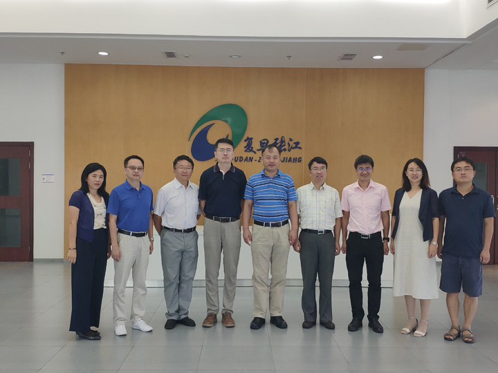 2019醫博會期間，復旦大學生命科學學院眾教授蒞臨我公司參觀